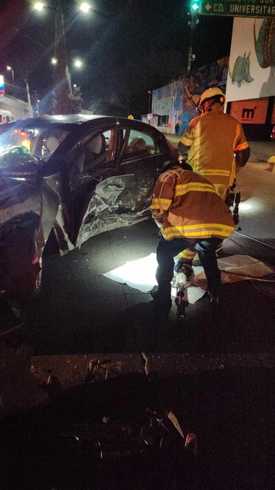 Choque entre 2 autos deja 1 herido en la Av. Periodismo de Morelia