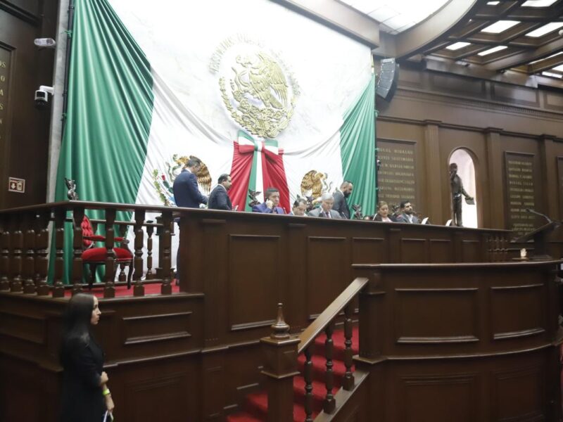 diputados sesiones híbridas en el Congreso de Michoacán
