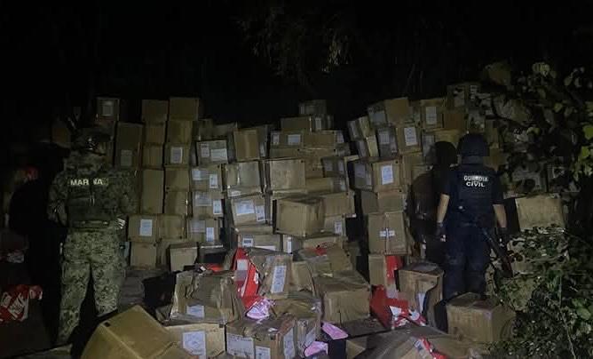 operativo Michoacán cajas tenis Nike