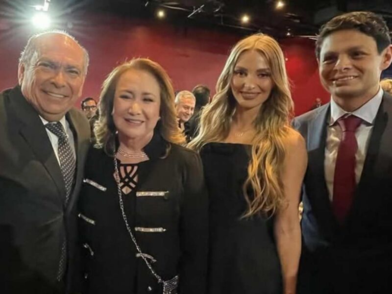 Primera foto juntos de Irina Baeva y Giovanni Medina en un evento público, revelaría su cercanía y agita rumores
