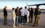 Director de ICE destituido por Trump debido a lentitud en deportaciones