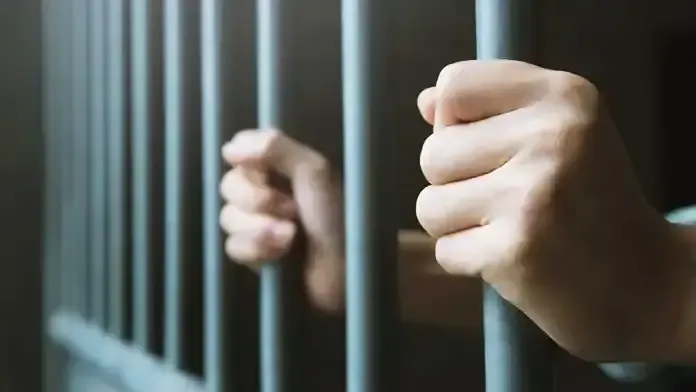 Más 16 años de prisión a dos hombres por el asesinato de un taxista, en Uruapan