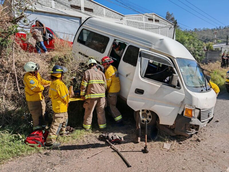 Accidente en la Morelia-Pátzcuaro; deja 3 jornaleros heridos