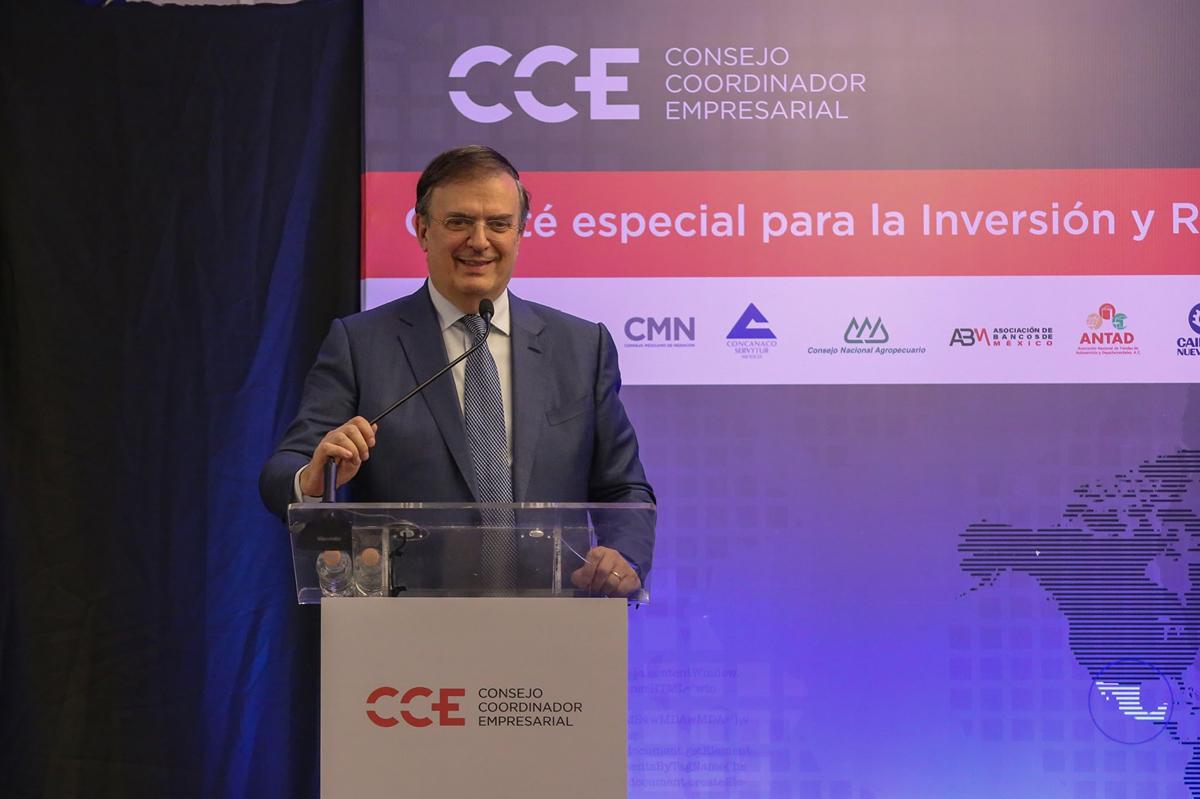 aranceles a autos mexicanos Si nos ponen aranceles, se los ponen a sus empresas: Ebrard