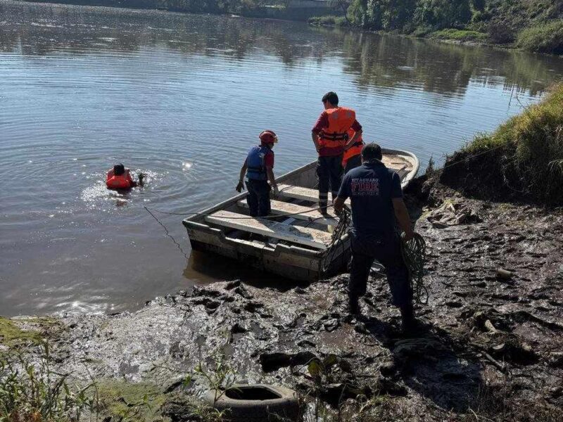 Bomberos realizan búsqueda de hombre ahogado en una presa de Tuxpan