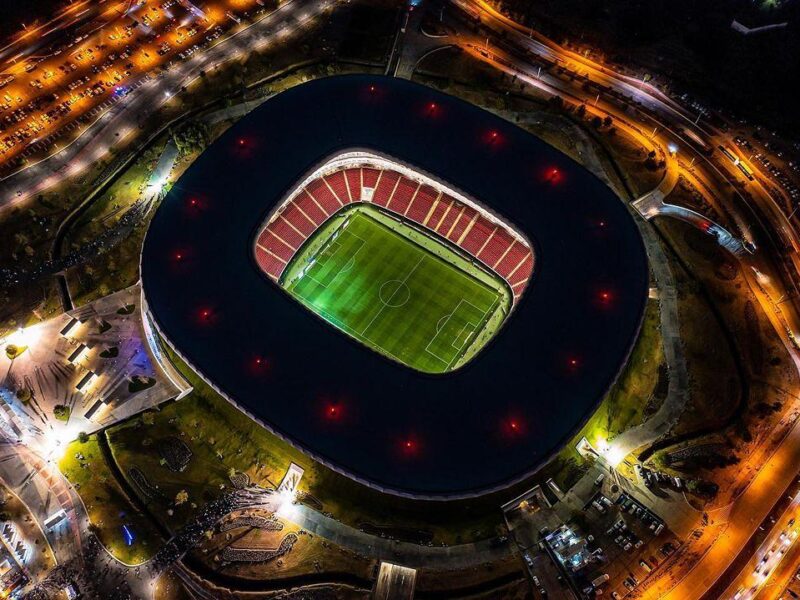 ¡Castigan al Estadio Akron! Veto tras ataque a jugador del América