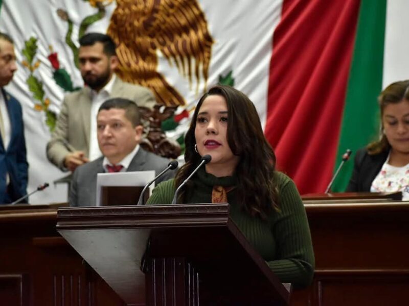Cerrar paso a la violencia tarea permanente: Xóchitl Ruiz