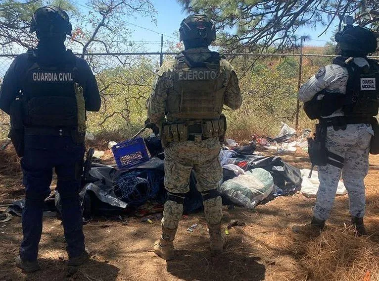 Destruyen dos campamentos de la delincuencia organizada en Parácuaro