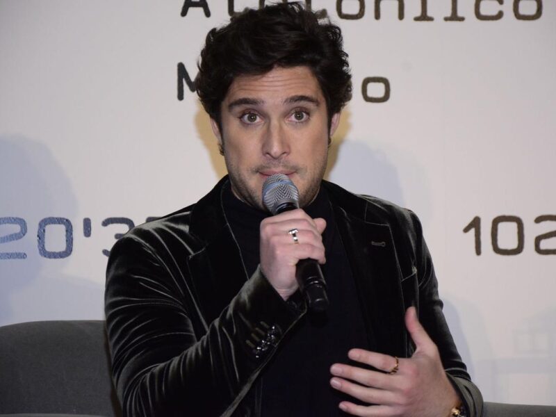 Diego Boneta sobre Demanda Issabela Camil