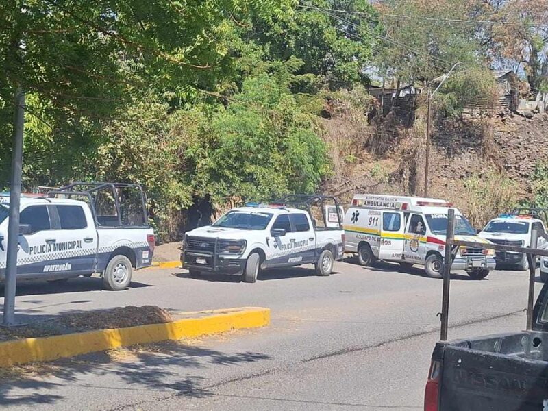 Hallan hombre herido debajo de puente en Apatzingán