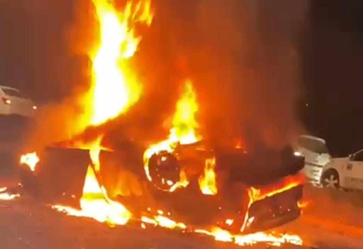 Hombre muere calcinado tras chocar en Lázaro Cárdenas