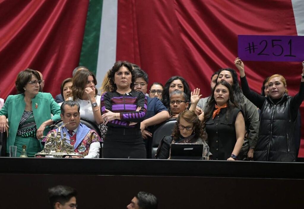 Ivonne Ortega pedirá sustitución de Flores Cervantes en la Sección Instructora