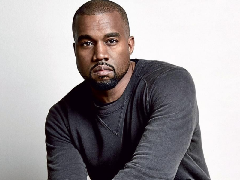 Kanye West presenta fragmento musical de su colaboración con Peso Pluma
