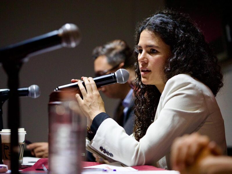 Luisa María Alcalde arremete contra INE