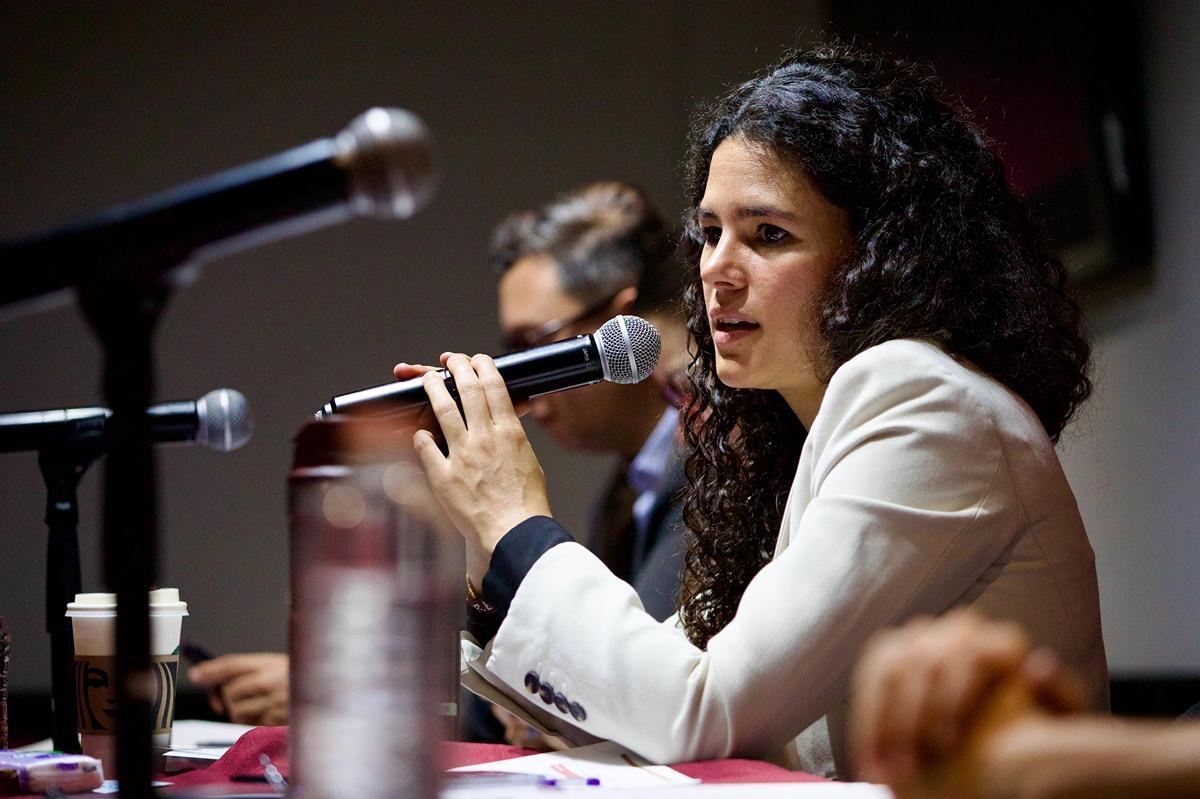 Luisa María Alcalde arremete contra INE