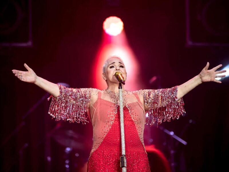 Lupita D'Alessio hospitalizada reprograman conciertos en CDMX