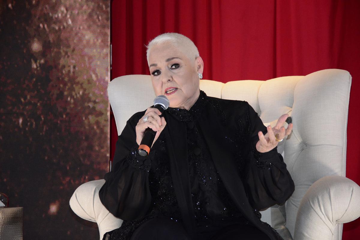 Lupita D’Alessio recibe el alta médica tras permanecer hospitalizada por varios días