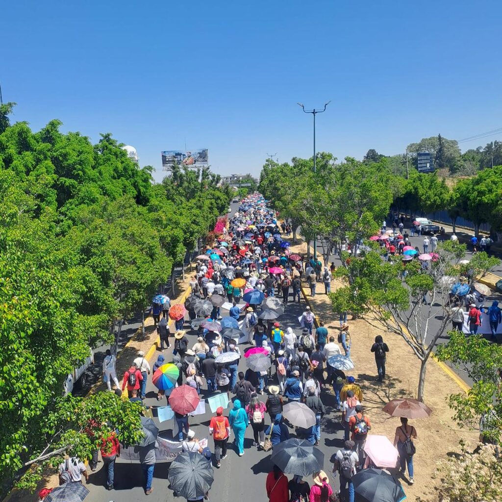 Magisterio de Michoacán se moviliza en Morelia contra reforma al ISSSTE y el Usicamm