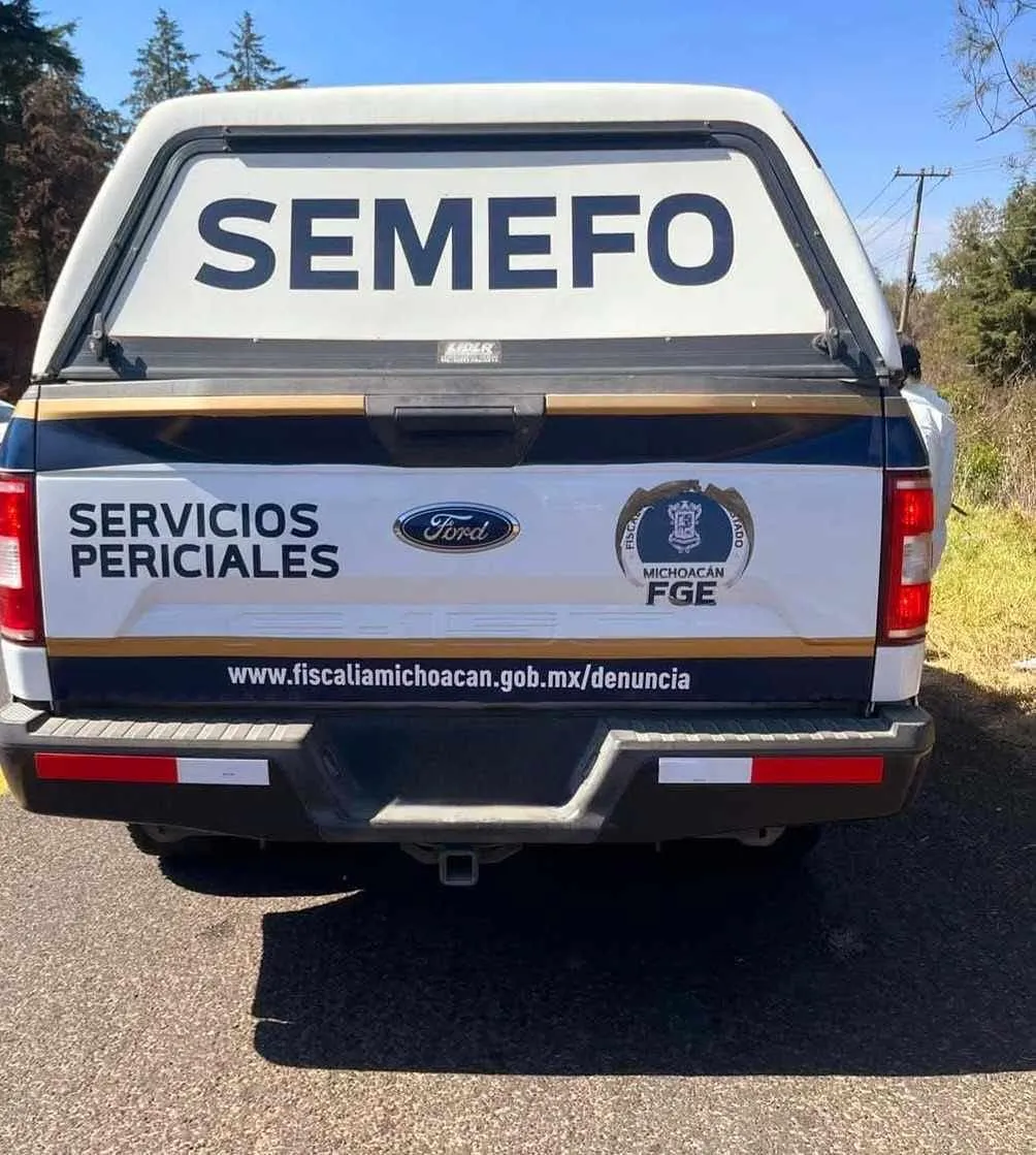 Motociclista muere en Parácuaro al chocar contra camioneta
