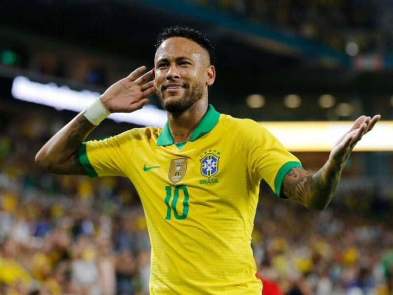 Neymar regresa a Brasil más esperado para el Scratch Du Oro