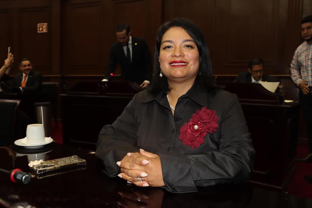 Presenta Erendira Isauro iniciativa para la revocación de mandato en Michoacán