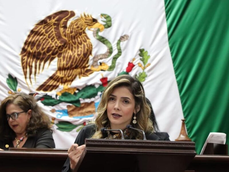 Propone Brissa Arroyo tipificar como delito la violencia patrimonial a quien oculte transacciones conyugales