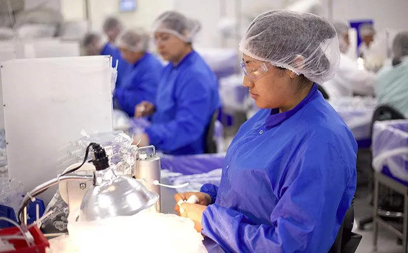 Renuevan lineamientos para buenas prácticas para fabricación de fármacos y dispositivos en México