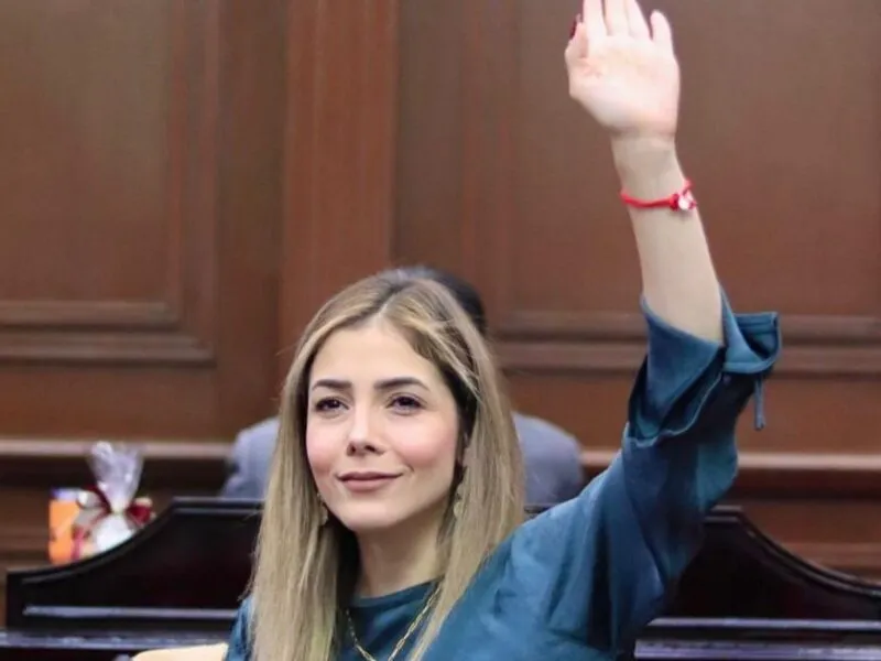Se pronuncia Brissa Arroyo para evitar la burocratización del Legislativo