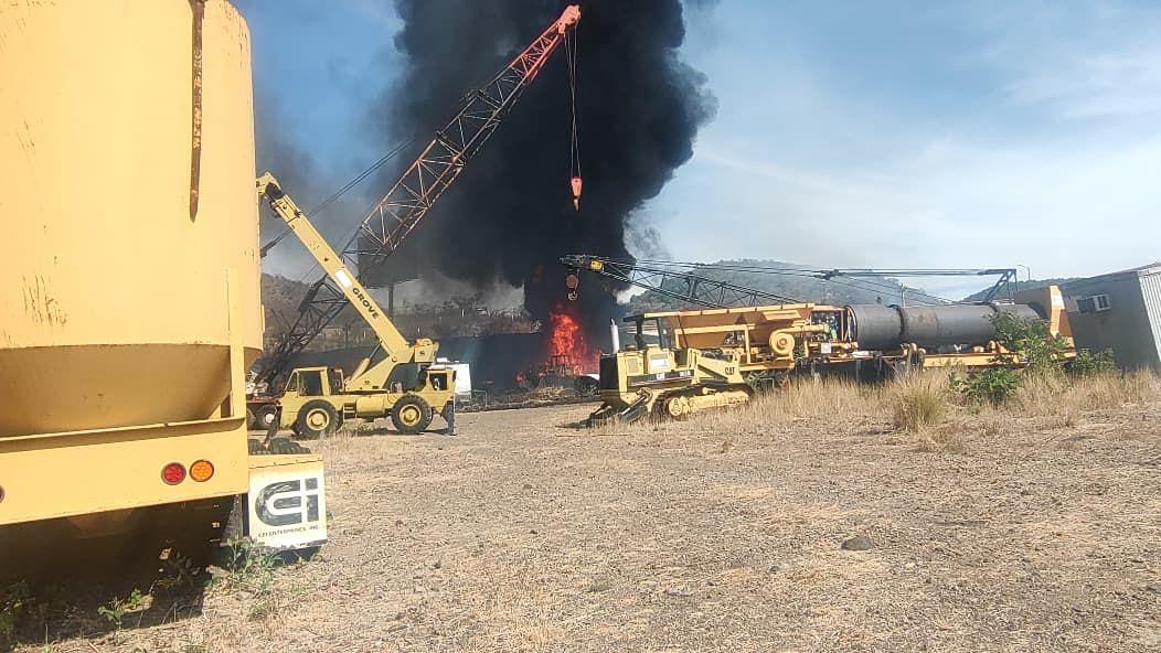 Se registra incendio en patio de maniobras a la orilla del Ramal Camelinas