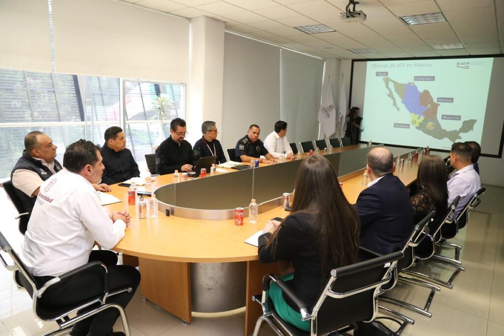 SSP de Michoacán en Capacitación con explosivos, armas y drones por ATF agencia de Estados Unidos