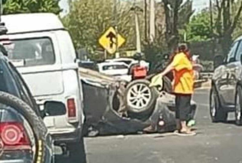 Volcadura en Morelia: 1 persona lastimada