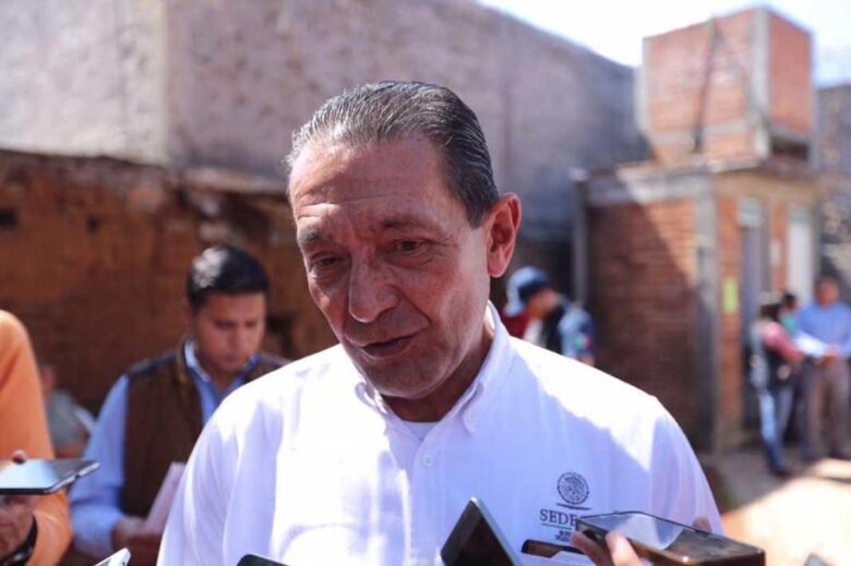 La revisión de los programas estatales sociales es crucial para evitar duplicidades aseguró el Delegado de Sedesol Victor Tapia Castañeda