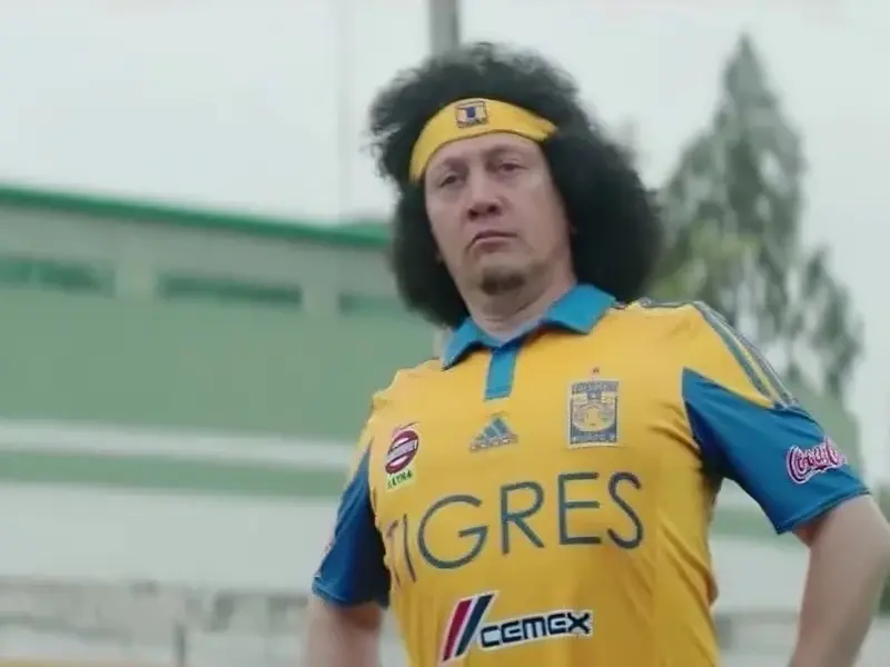 Tigres lanza campaña Por un mejor futuro con Rob Schneider y Gignac
