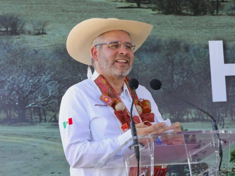 Acompaña Comisión de Víctimas a desplazados por violencia en Michoacán: Bedolla