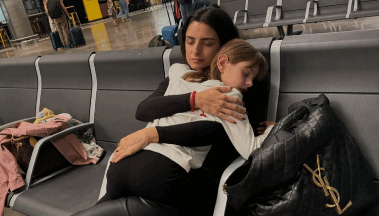 Aislinn Derbez y su hija Kailani