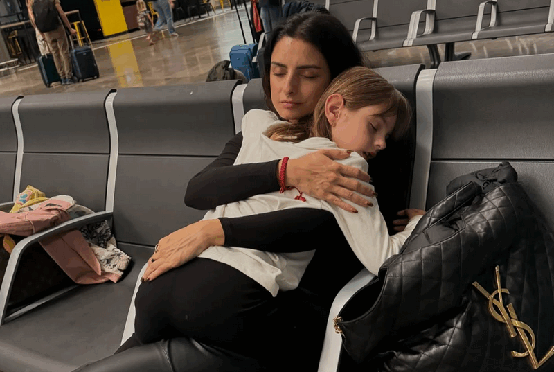 Aislinn Derbez y su hija Kailani