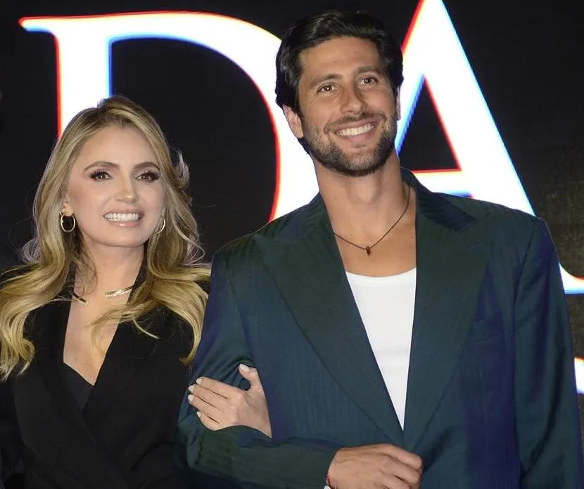 Angélica Rivera romance Diego Klein; él le dice “te amo” desde el escenario