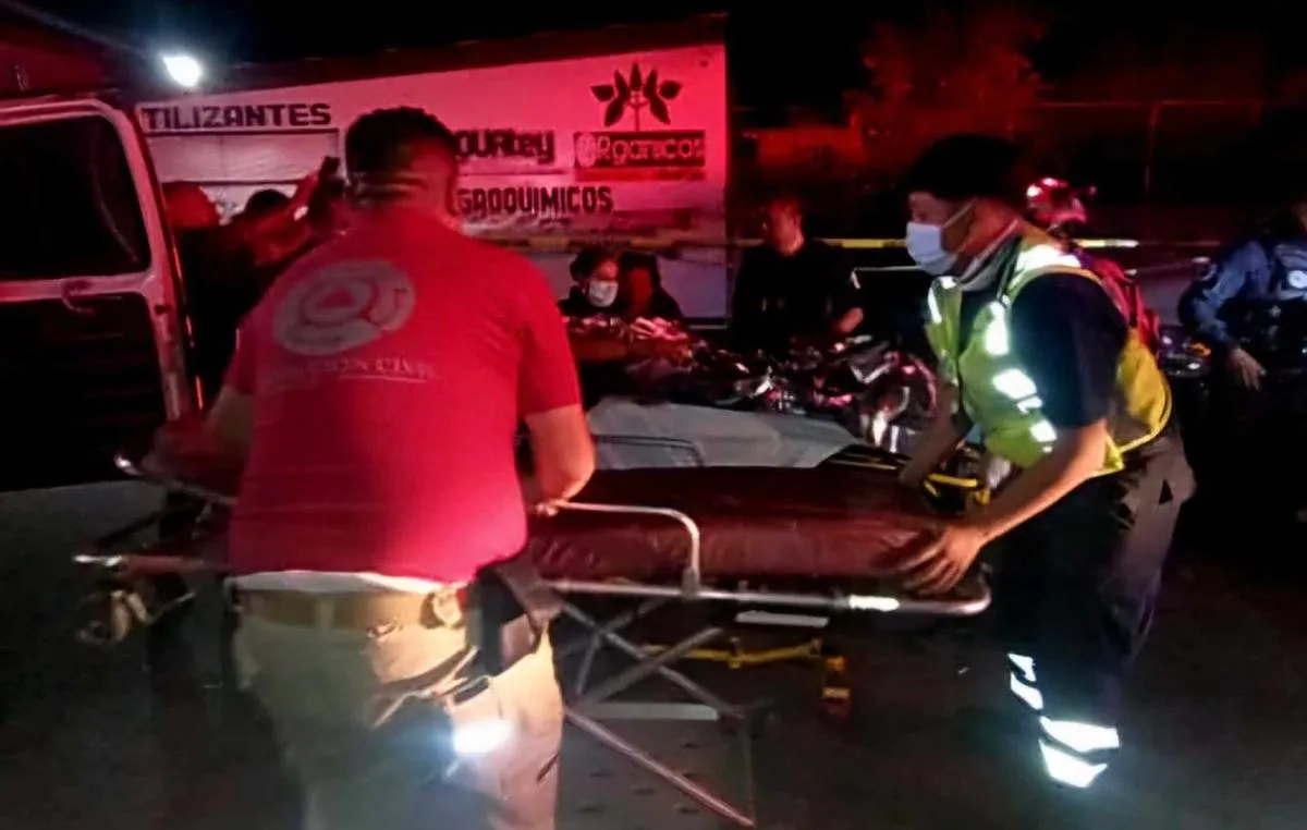 Atacan a Motociclista en la carretera Morelia a Pátzcuaro, recibe 7 balazos