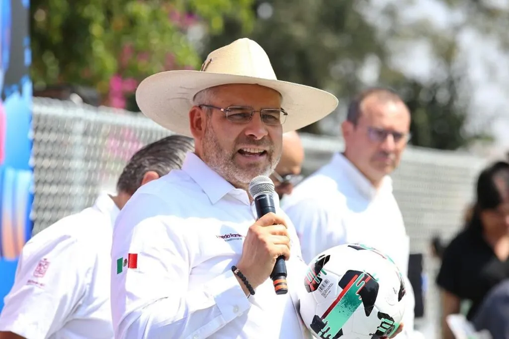 Bedolla confirma desarticulación de célula criminal de Queréndaro y Zinapécuaro, y operativos en Pátzcuaro