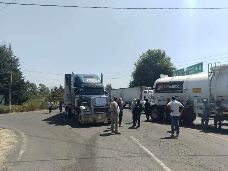 Bloqueo en Pomacuarán; exigen liberación de elemento de GC detenida durante manifestación