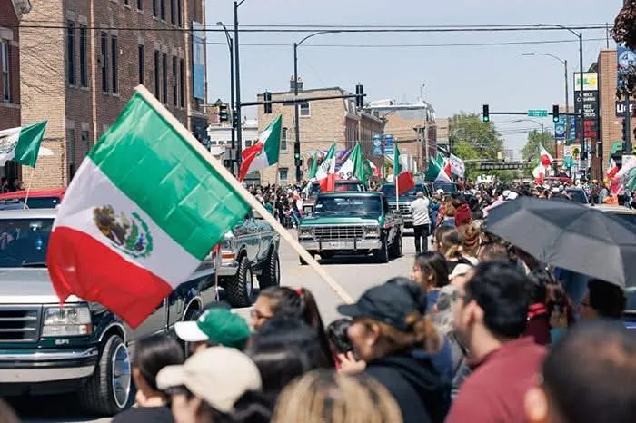 Cancelan el desfile anual del 5 de Mayo en Chicago por temor a redadas contra migrantes