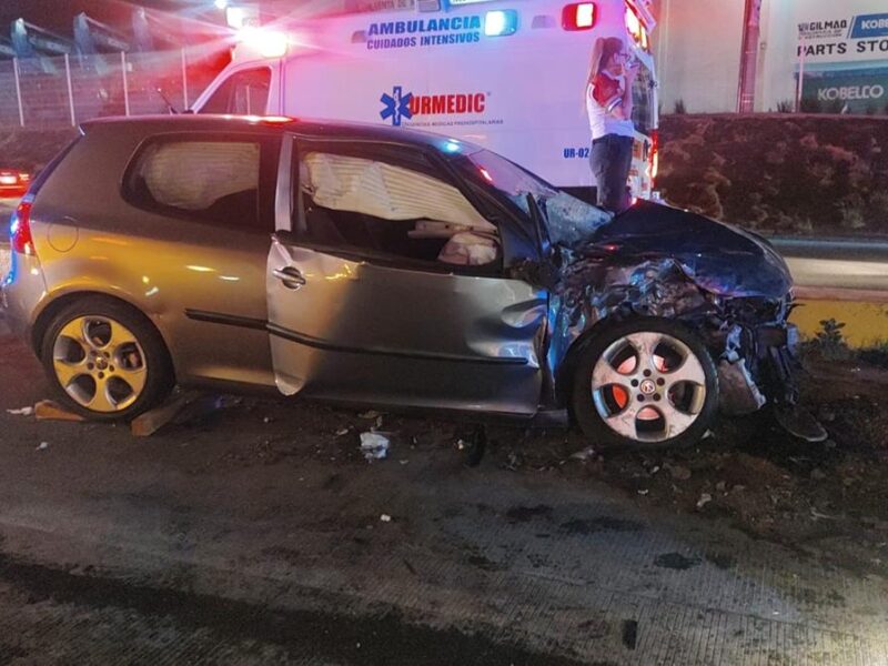 Carambola vehicular deja 3 heridos en Morelia