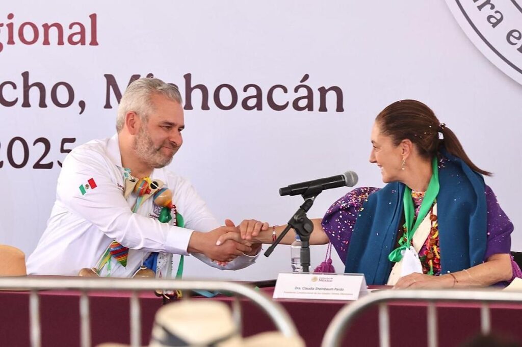 Claudia Sheinbaum trabaja para evitar aranceles al jitomate mexicano