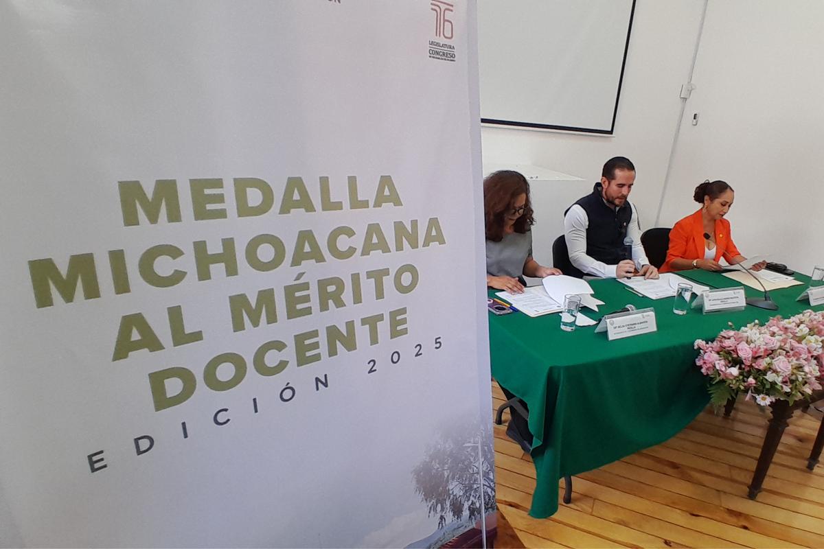 Con compromiso de que “no habrá dedazo” Congreso emitió convocatoria a Medalla Michoacana al Mérito Docente