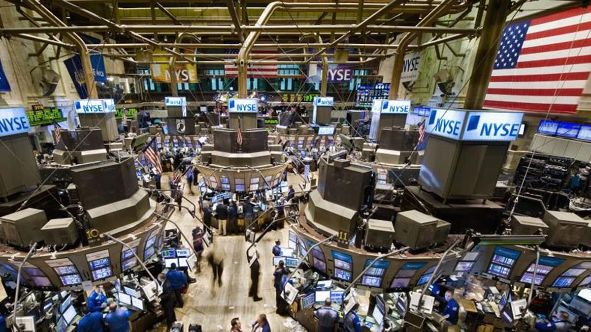 Con fuertes caídas, los mercados de futuros de EEUU confirman temores a un “lunes negro”