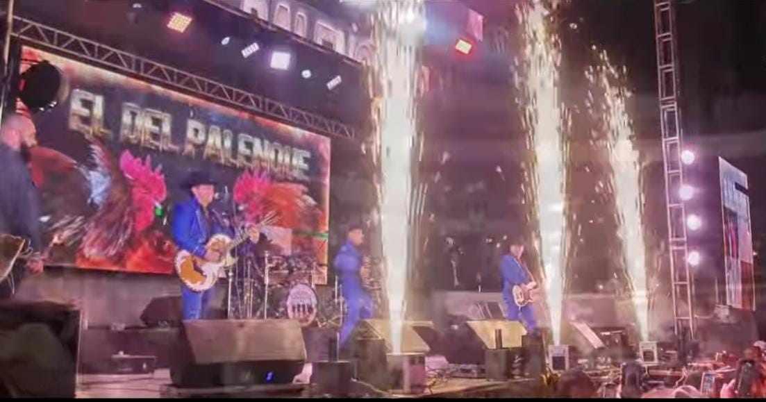 Concierto de Los Alegres del Barranco en Uruapan, Michoacán