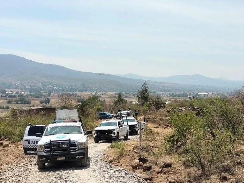 Continúa búsqueda de joven normalista desaparecido en Michoacán