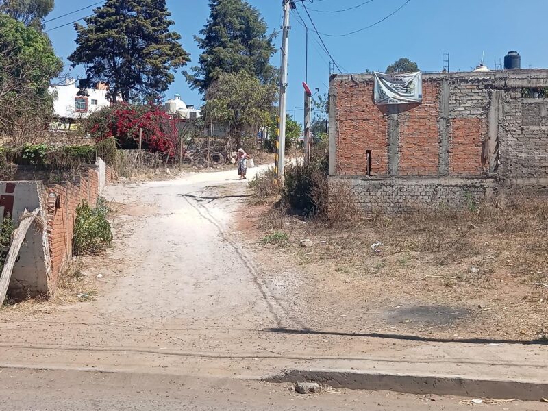 Denuncian caminos en mal estado y falta de agua en tenencia de Atécuaro, Morelia