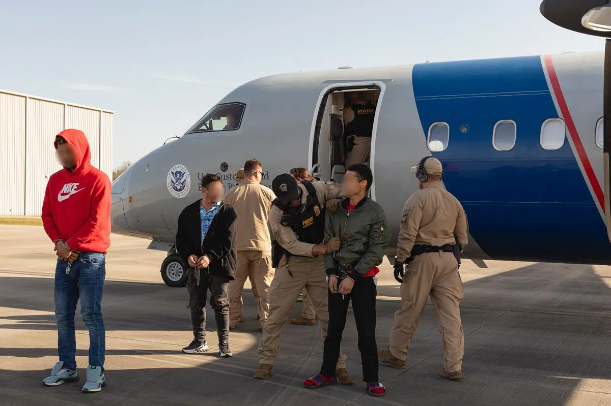 deportación de 174 migrantes que acumulan 610 condenas penales