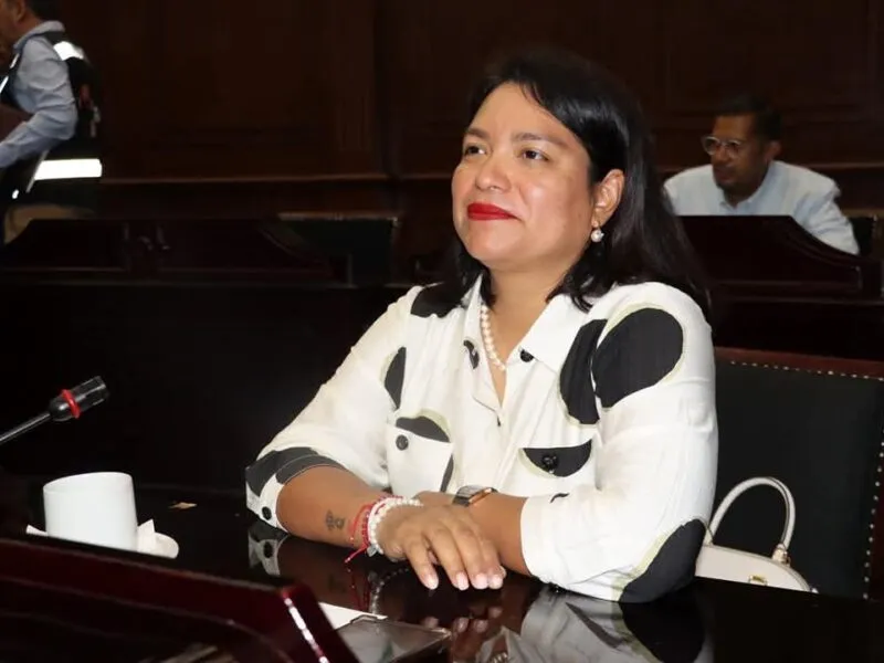 Desde el Congreso, Eréndira Isauro remarca su compromiso con la niñez indígena de Michoacán